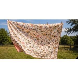 Soft Floral Quilted Blanket 72x96 Lightweight Warm Throw